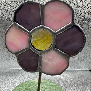 Elegant Floral Stained Glass Art